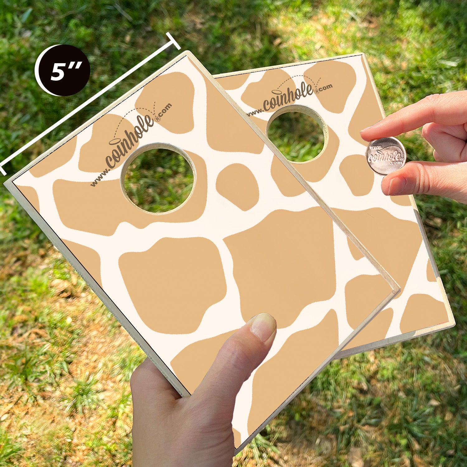 Giraffe Coinhole®